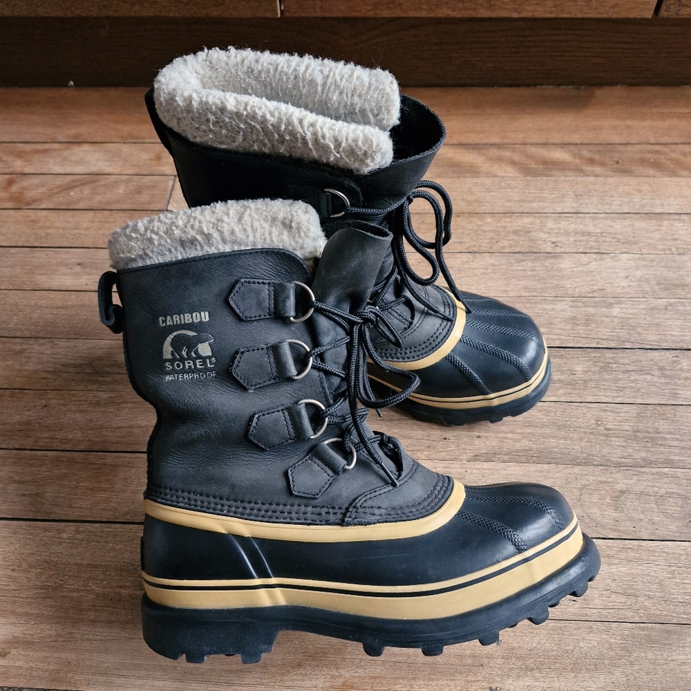 Sorel Black and Tan Caribou Boots